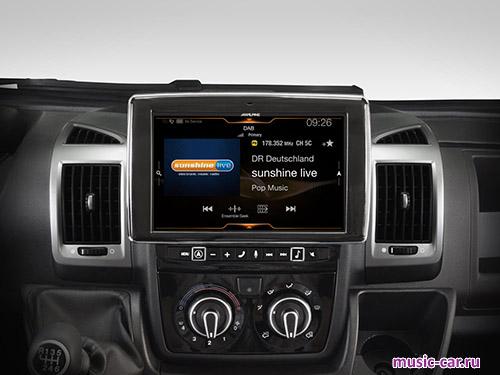 Автомобильная магнитола Alpine i902D-DU