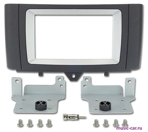 Переходная рамка со штатной автомагнитолы Alpine KIT-6.1SMT