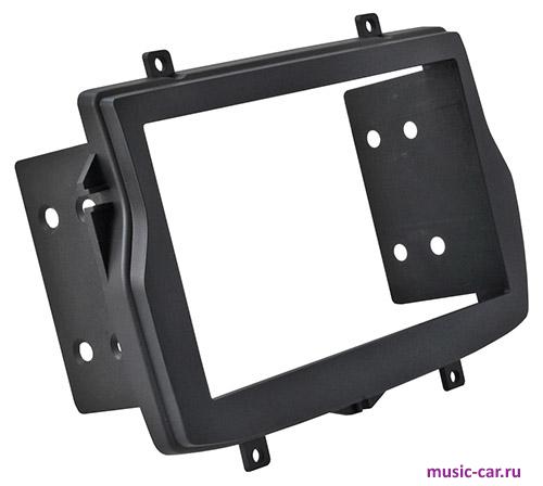 Переходная рамка со штатной автомагнитолы InCar 95-2244