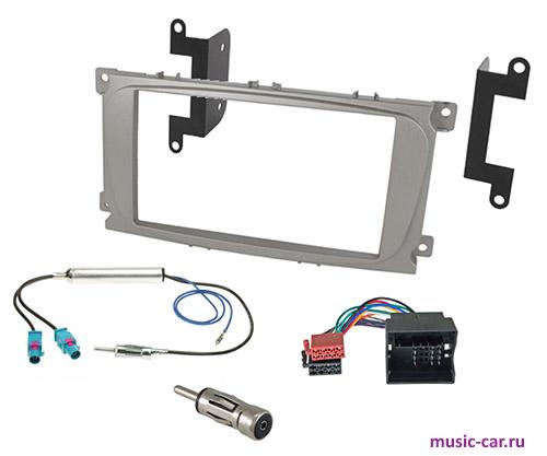 Переходная рамка со штатной автомагнитолы InCar RFO-N15S KIT2