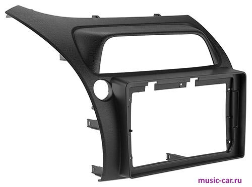 Переходная рамка со штатной автомагнитолы InCar RHO-FC303