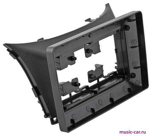 Переходная рамка со штатной автомагнитолы InCar RHY-FC129