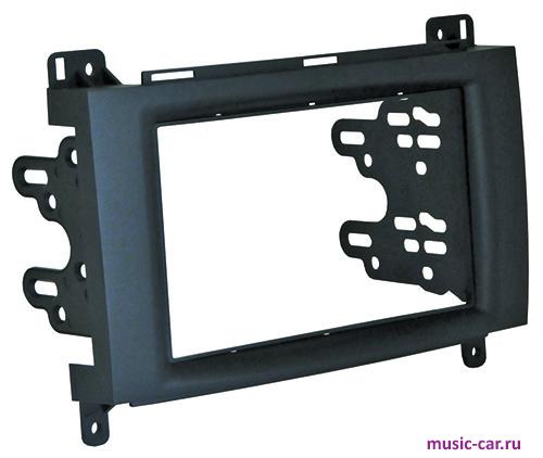 Переходная рамка со штатной автомагнитолы InCar RMB-N06W