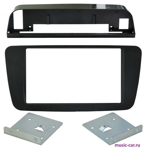 Переходная рамка со штатной автомагнитолы InCar RMB-W246