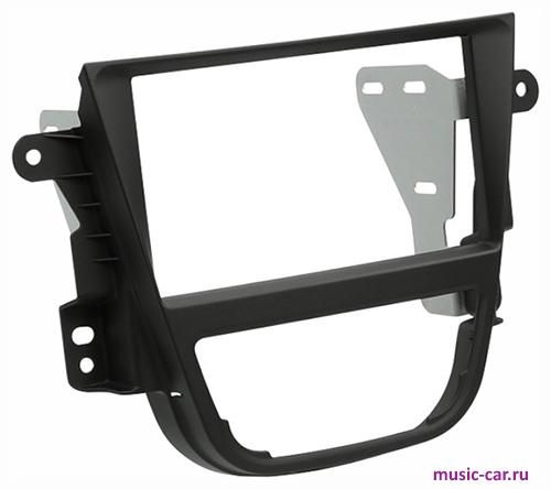 Переходная рамка со штатной автомагнитолы InCar ROP-N14