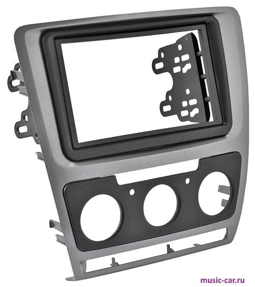 Переходная рамка со штатной автомагнитолы InCar RSC-N07