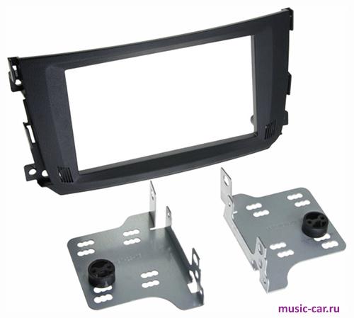 Переходная рамка со штатной автомагнитолы InCar RSM-N01