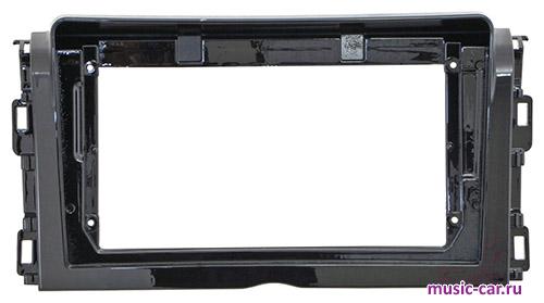 Переходная рамка со штатной автомагнитолы InCar RTY-FC641