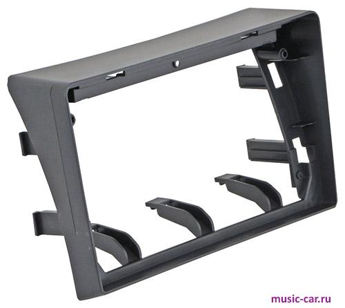 Переходная рамка со штатной автомагнитолы InCar RTY-FC755