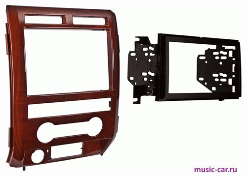 Переходная рамка со штатной автомагнитолы Metra 95--5822MM