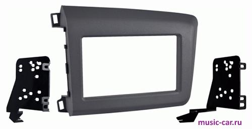 Переходная рамка со штатной автомагнитолы Metra 95--7881G