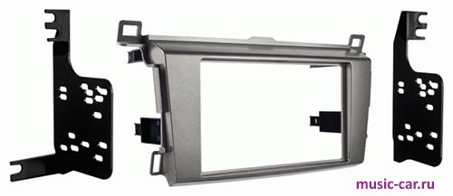 Переходная рамка со штатной автомагнитолы Metra 95--8242G