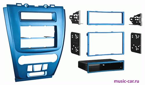 Переходная рамка со штатной автомагнитолы Metra 99--5821BL