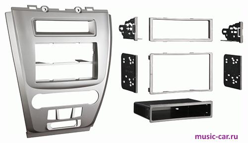 Переходная рамка со штатной автомагнитолы Metra 99--5821S