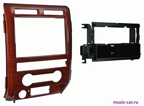 Переходная рамка со штатной автомагнитолы Metra 99--5822MM