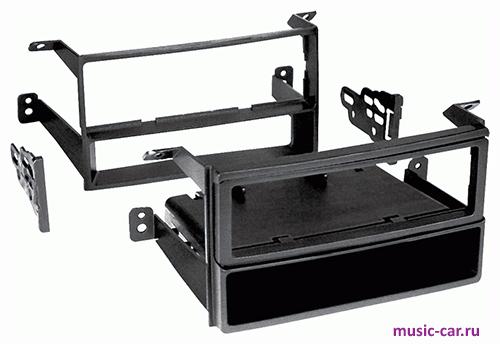 Переходная рамка со штатной автомагнитолы Metra 99--7861