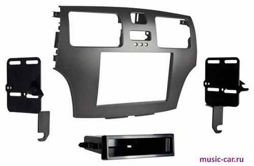 Переходная рамка со штатной автомагнитолы Metra 99--8158G
