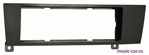 Переходная рамка со штатной автомагнитолы Metra 99--9306B